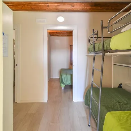 Pet Friendly In * Longare